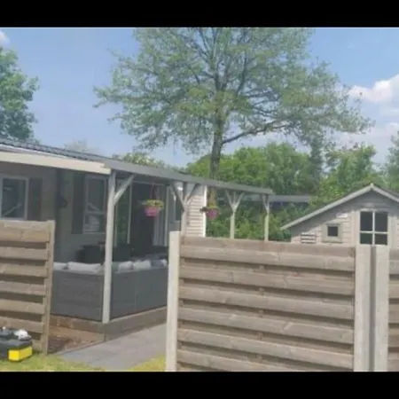 Chalet Te Huur Op *****camping Terspegelt 4 Personen Eersel
