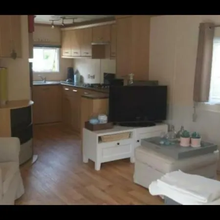 Te Huur Op *****camping Terspegelt 4 Personen Chalet Eersel
